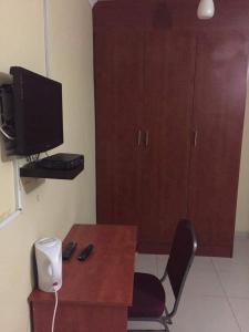 Φωτογραφία από το άλμπουμ του Overflow Guest House σε Γκαμπορόνε