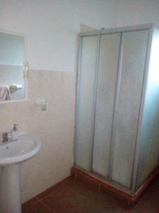 Φωτογραφία από το άλμπουμ του Overflow Guest House σε Γκαμπορόνε