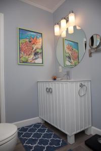 A bathroom at Royal Flamingo Villas