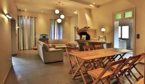 Posezení v ubytování Logis auberge restaurant Du Vigneron