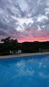 Piscina di Hotel La Bastie d'Urfé o nelle vicinanze