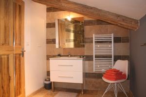 Galeriebild der Unterkunft Guesthouse de Cambis B&B in Remoulins