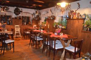 Restoranas ar kita vieta pavalgyti apgyvendinimo įstaigoje zum Frongut