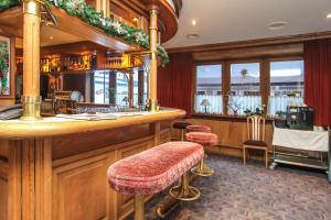Area soggiorno di Hotel Tiroler Adler - bed and breakfast