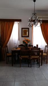 Khu vực ghế ngồi tại Nineta's House Sea View near the Airport +24 ảnh