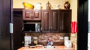 Galeriebild der Unterkunft Apartment in Hermosa's gardens in Playa Hermosa