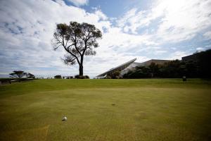 Golf v rezortu nebo okolí