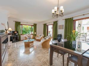 Χώρος καθιστικού στο Villa Bugambilia