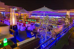 Gosti u objektu Orchid Vue Hotel