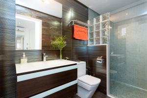 A bathroom at Ca Sa Padrina by LOCALITE Még 24 kép