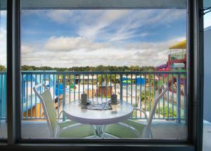A balcony or terrace at Flamingo Waterpark Resort
