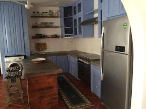 Η κουζίνα ή μικρή κουζίνα στο Wildebeest 2 Bedroom Apartment +3 φωτογραφίες