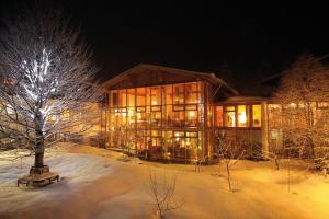 Outdoorhotel Jäger Von Fall v zimě