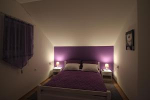 Posteľ alebo postele v izbe v ubytovaní Holiday Home Dalija + 30 fotografií
