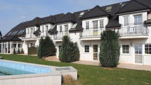 Swimmingpoolen hos eller tæt på Europa Spa