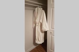 Gambar di galeri bagi 1-Bedroom Apartment Sweet #7 by Amazing Property Rentals di Gatineau