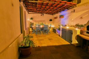 Restaurace v ubytování Studio apartment Laganini