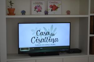 TV a/nebo společenská místnost v ubytování Casa da Cisaltina