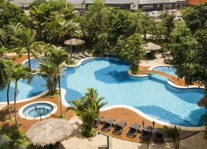 Bazén v ubytování Hotel Camino Real nebo v jeho okolí