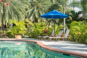 Bassein majutusasutuses Buccaneer Beach Club või selle lähedal