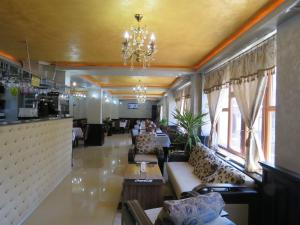 Posezení v ubytování Hotel Foisor