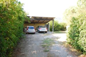 Kép Appartamento Acacia - Zona centrale, con clima, giardino privato e posto auto szállásáról Marina di Campóban a galériában