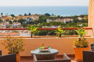 Balkón alebo terasa v ubytovaní La Reserva de Marbella Penthouse