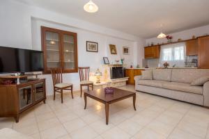 TV a/nebo společenská místnost v ubytování Grande Apartments