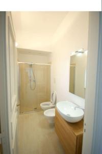A bathroom at Appartamento Giardinelli - Vale