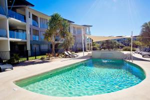 Gallery image of Coral Sands - Luxury poolside unit in Agnes Water in Seventeen Seventy