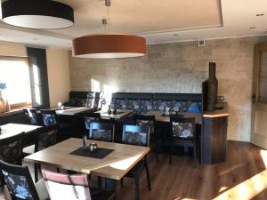 Posezení v ubytování Hotel Gasthof Käßer