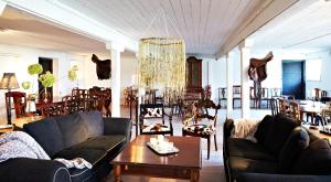 Posezení v ubytování Hem till Gården boutique hotel