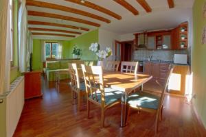 Kuchyň nebo kuchyňský kout v ubytování Apartmán Lípa-Lipno