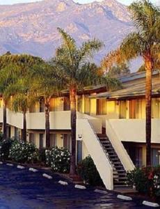 Gallery image of Sandpiper Lodge - Santa Barbara in Santa Barbara