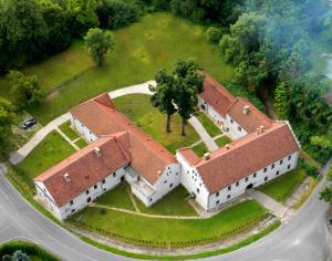 Vaade majutusasutusele Zamek w Dzięgielowie linnulennult