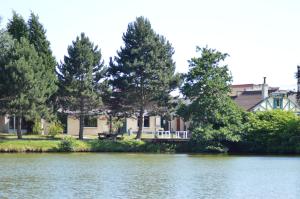 Gallery image of L'Auberge du Lac in Annay