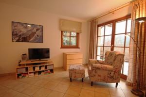 Μια τηλεόραση ή/και κέντρο ψυχαγωγίας στο Almliesl ZELL-365