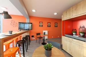 Una cocina o zona de cocina en Apparteo Bordeaux