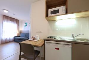 Una cocina o zona de cocina en Apparteo Bordeaux