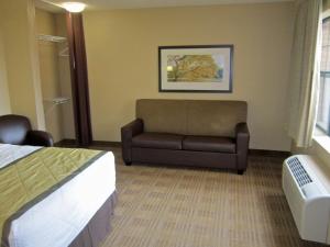 Posezení v ubytování Extended Stay America Suites - Somerset - Franklin