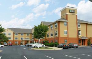 a hotel with a parking lot in front of it at Extended Stay America Suites - Somerset - Franklin in Somerset