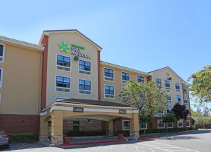 una representación de la parte delantera de un hotel en Extended Stay America Suites - Fremont - Warm Springs en Warm Springs District