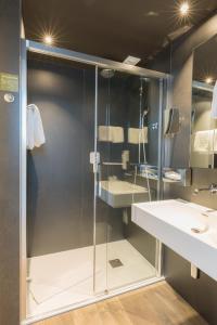 Kopalnica v nastanitvi ibis Styles Basel City