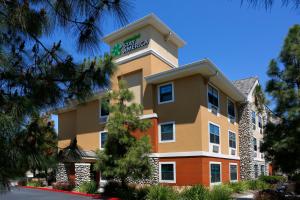 una imagen de un edificio de hotel en Extended Stay America Suites - Temecula - Wine Country, en Temecula