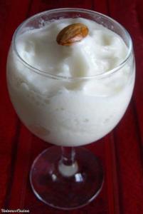 a close up of a drink with a nut on top w obiekcie Casa Holiday Sea Etna Di Enza w mieście Linguaglossa
