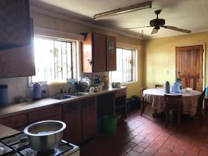 Kuchyň nebo kuchyňský kout v ubytování Teule Guest House + 20 fotografií