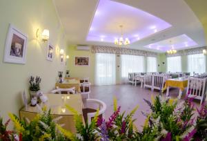 Restaurace v ubytování VitaPark Sonyachnyy Provans