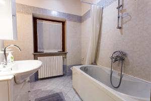 Koupelna v ubytování Casa Martin + 37 fotografií