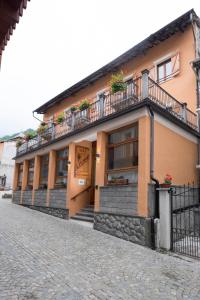Budova, kde se bed and breakfast nachází