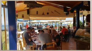 Ресторан / где поесть в Sikoudis Gorgona Beach